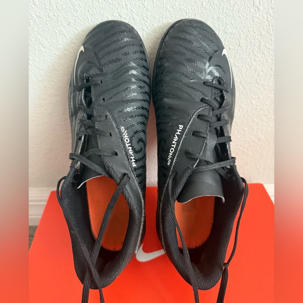 Nike Black Athletic Soccer Indoor Shoes